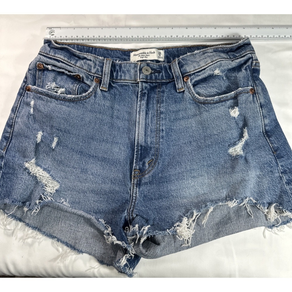 Abercrombie & Fitch Distressed High Rise The Mom Short - Sz 6/28 Hot Mom Cutoff
